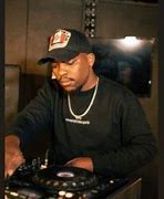 DEEP KRONIK – Tribute to De Mthuda (Main Mix)