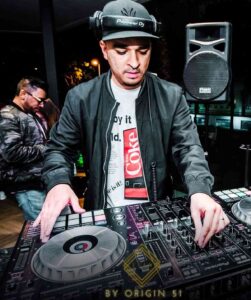 Ryan the DJ – Metro FM Midday Link Up Mix Mp3 Download