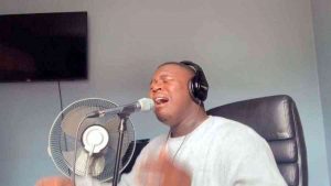 Lloyiso – Indlovu (Unplugged) Mp3 Download