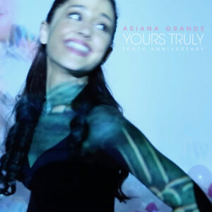Ariana Grande – Tattooed Heart (Live from London)