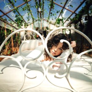 Alicia Creti – Guilt Trip